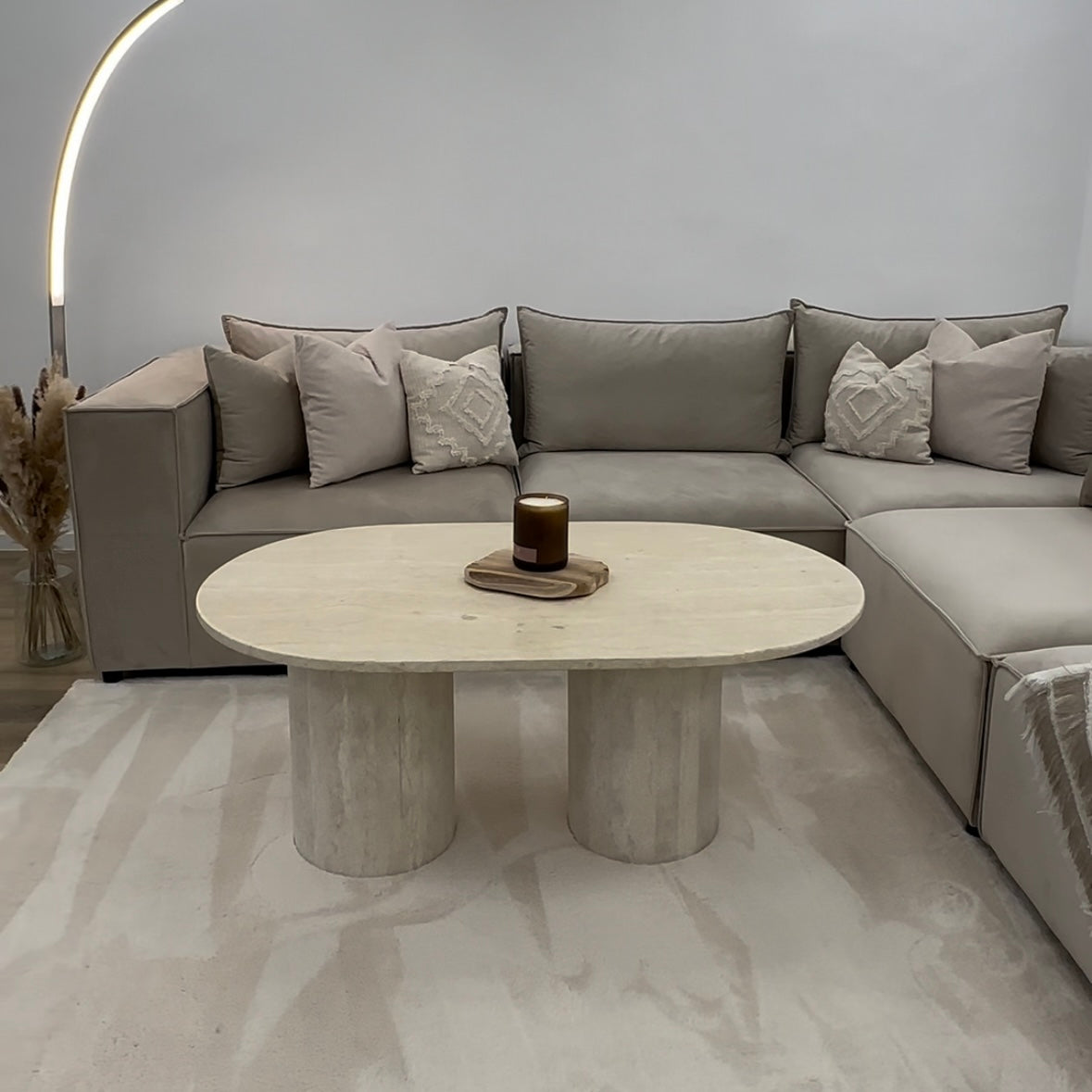 Table Basse en Travertin – Élégance Naturelle et Intemporelle