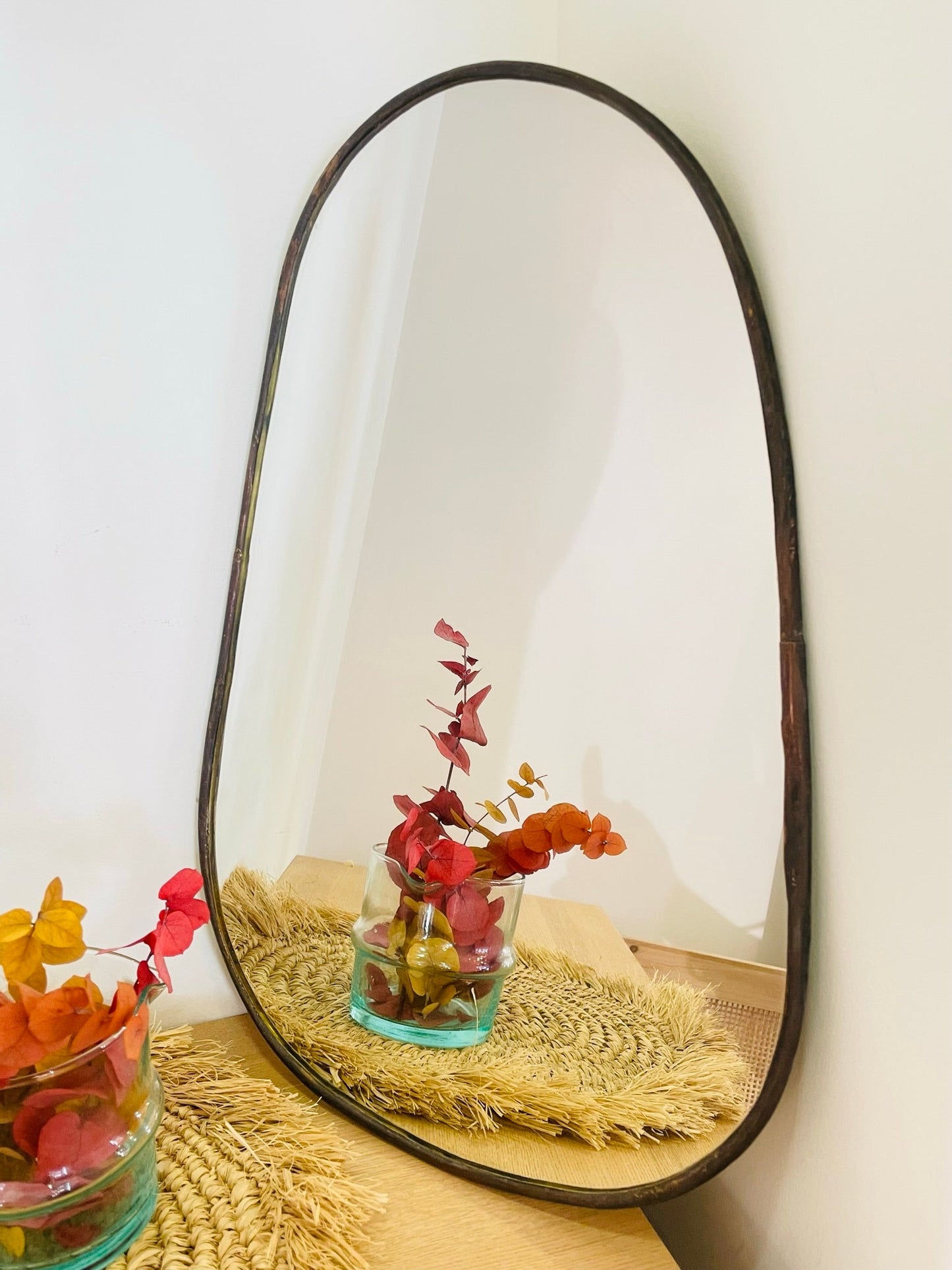 Miroir Trapèze Noir en Laiton