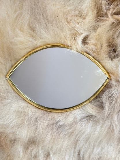 Mini Miroir Œil – Un Regard Élégant sur Votre Décoration