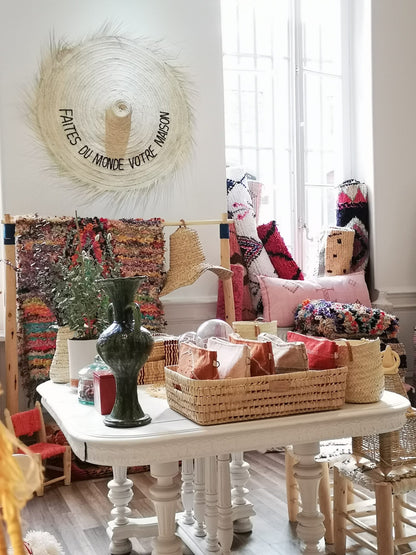 Chapeau Décoratif – Faites du Monde Votre Maison