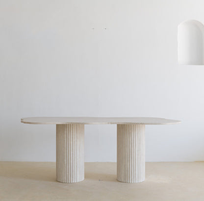 Table à Manger en Travertine
