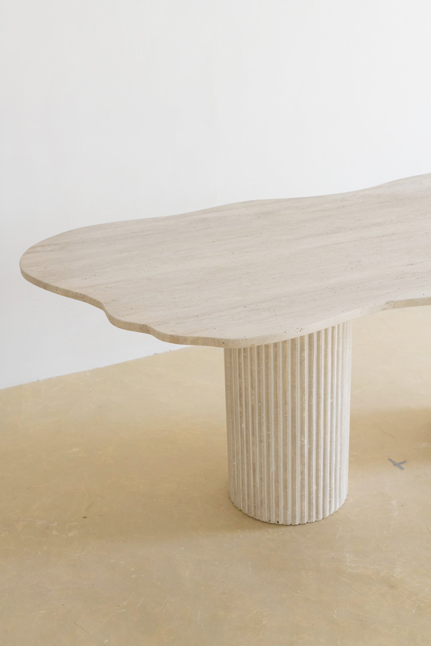 Table à Manger en Travertine