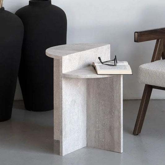 Table d’appoint en travertin Céleste