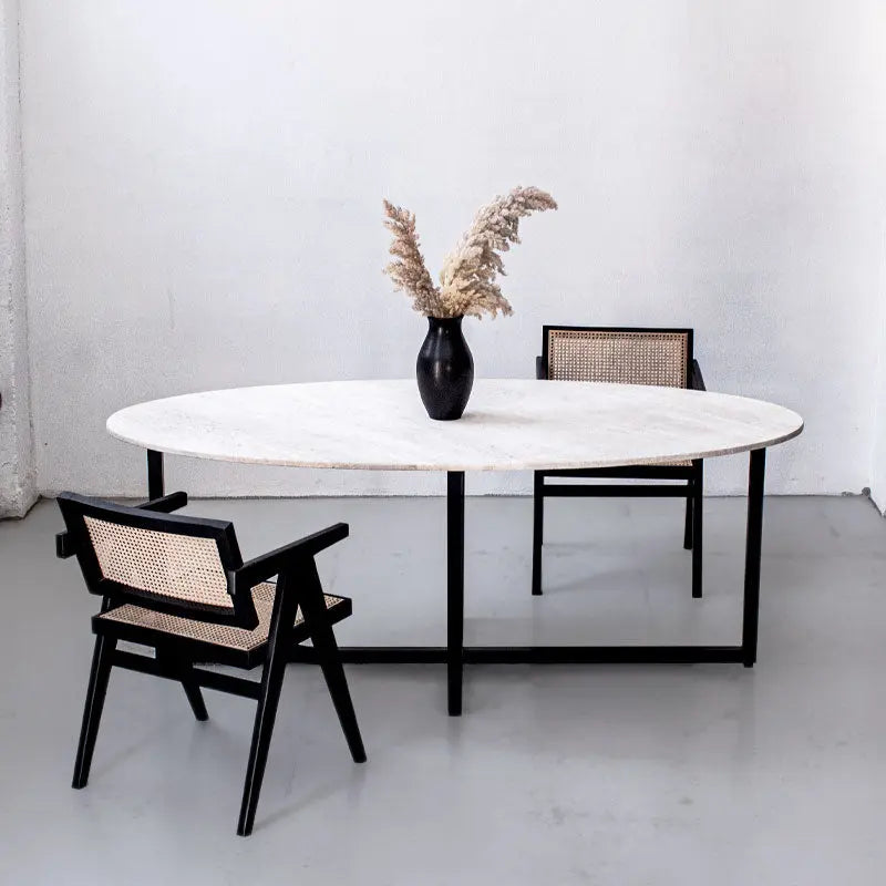 Table à manger ovale en travertin Luna