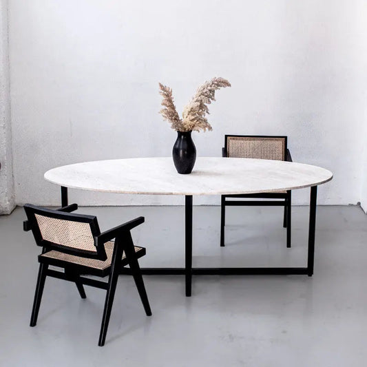 Table à manger ovale en travertin Luna