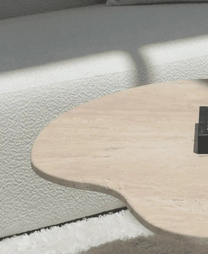 Table Basse en Travertine Irrégulière avec Base en Lamelles de Travertine