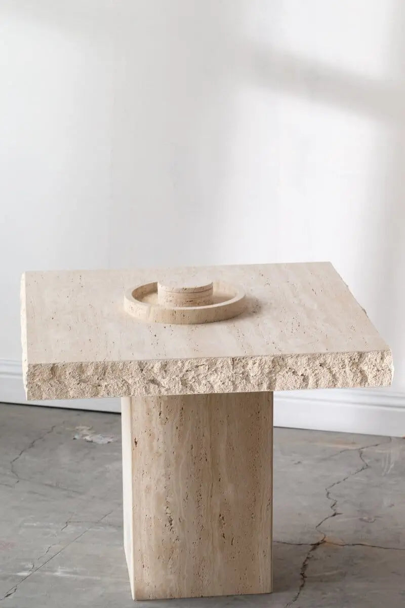 Table d'appoint carrée en travertin (2 tailles)