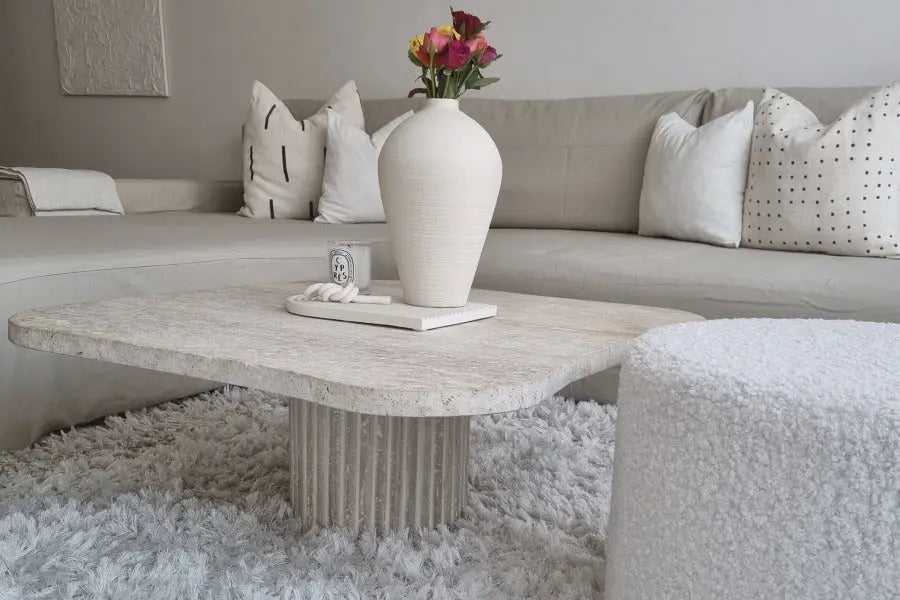 Table Basse en Travertin Ninive - Forme Organique