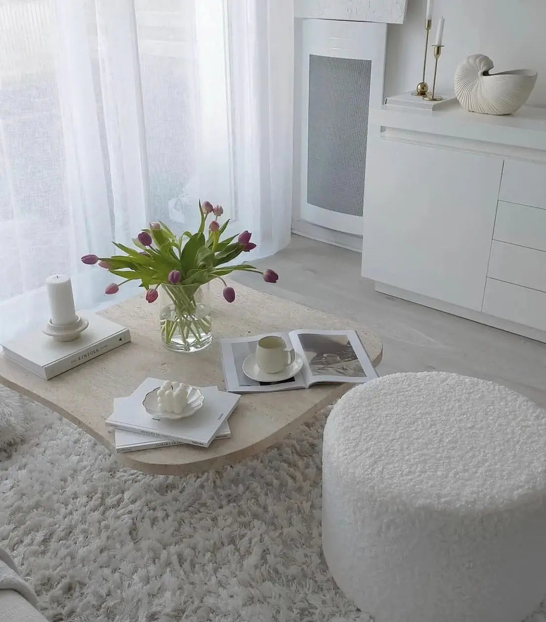 Table Basse en Travertin Ninive - Forme Organique