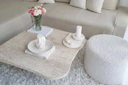 Table Basse Carrée en Travertine