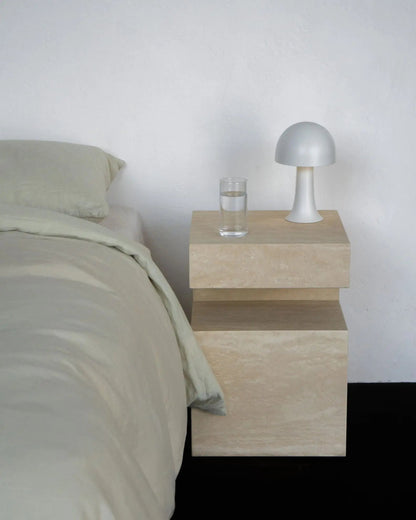 Table d'appoint en travertin Magnifis