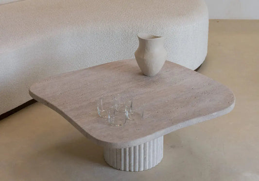 Table Basse Carrée en Travertine