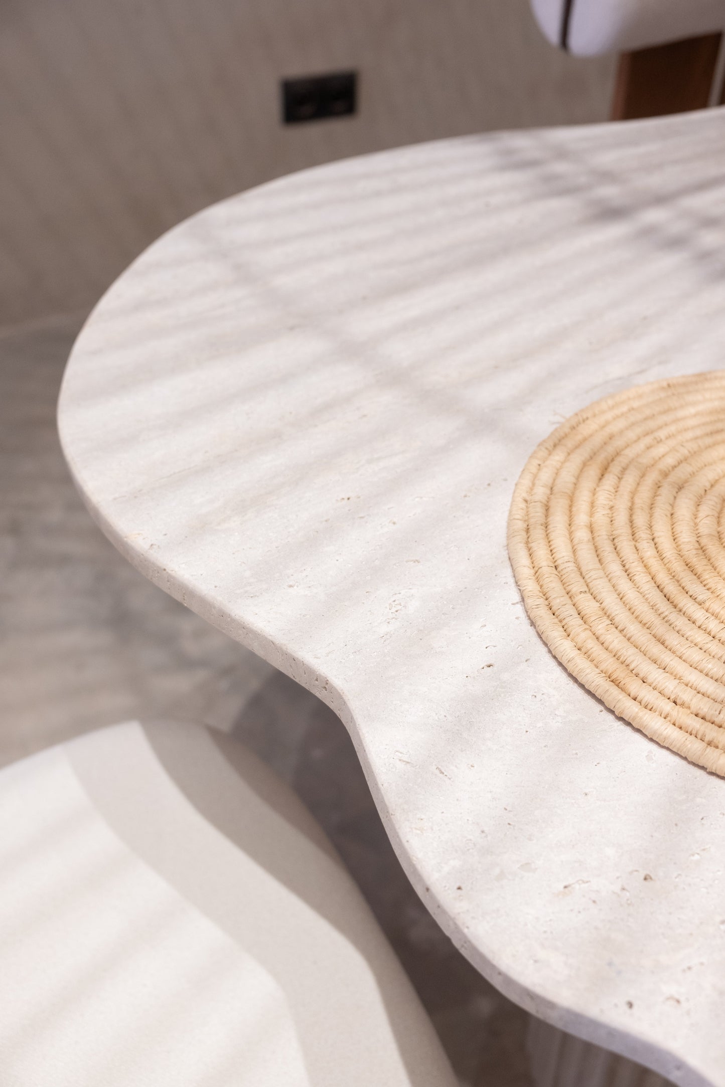 Table à Manger en Travertine